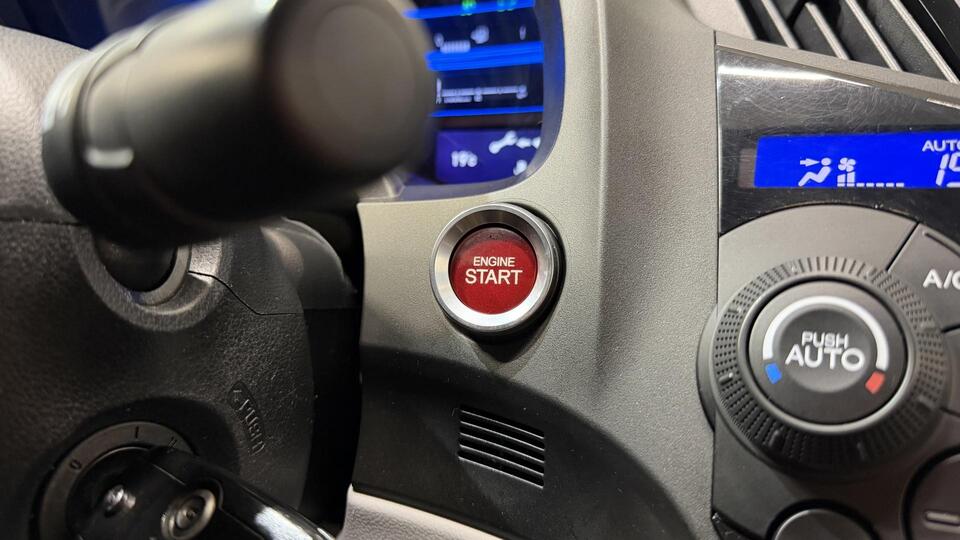 Honda CR-Z vaihtoauto