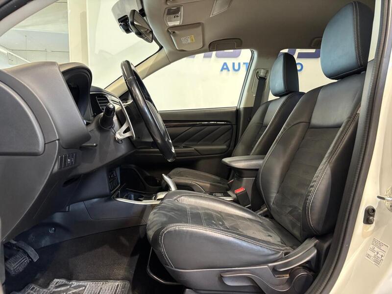 Mitsubishi Outlander PHEV vaihtoauto