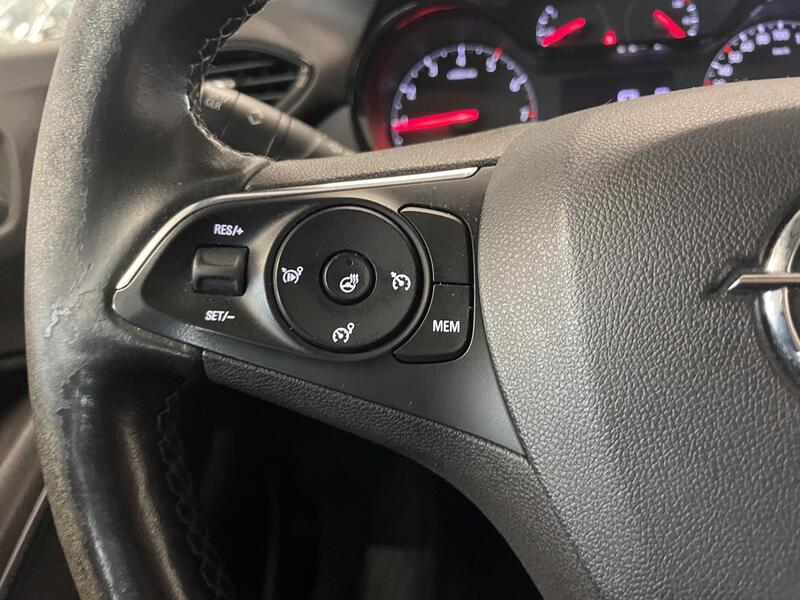 Opel Crossland X vaihtoauto