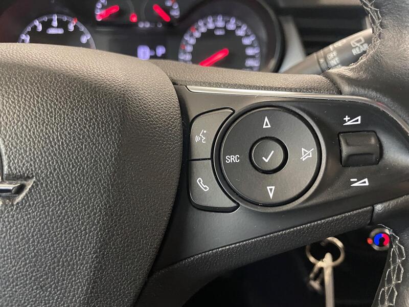 Opel Crossland X vaihtoauto