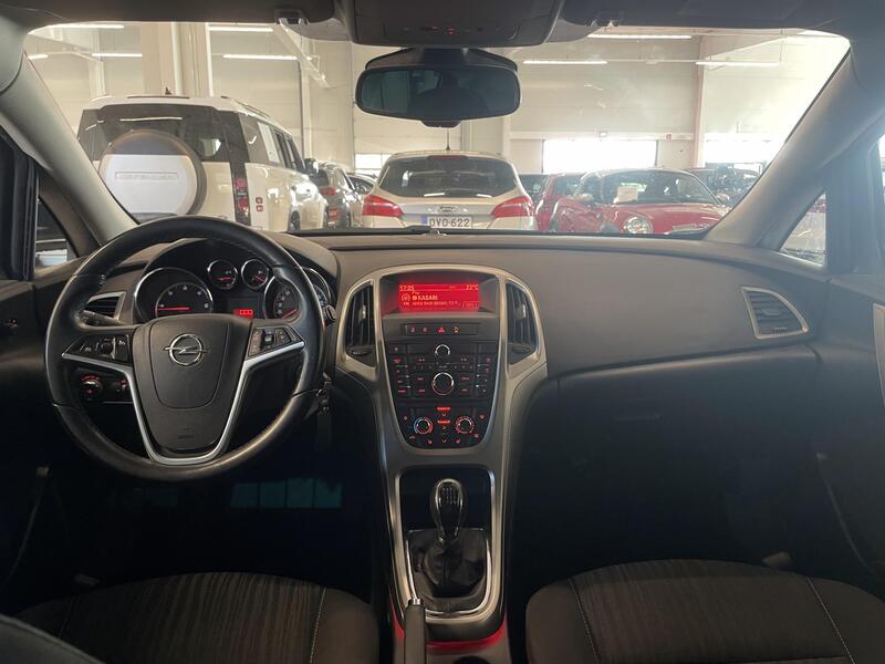 Opel Astra vaihtoauto