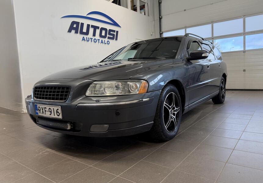 Volvo V70 vaihtoauto