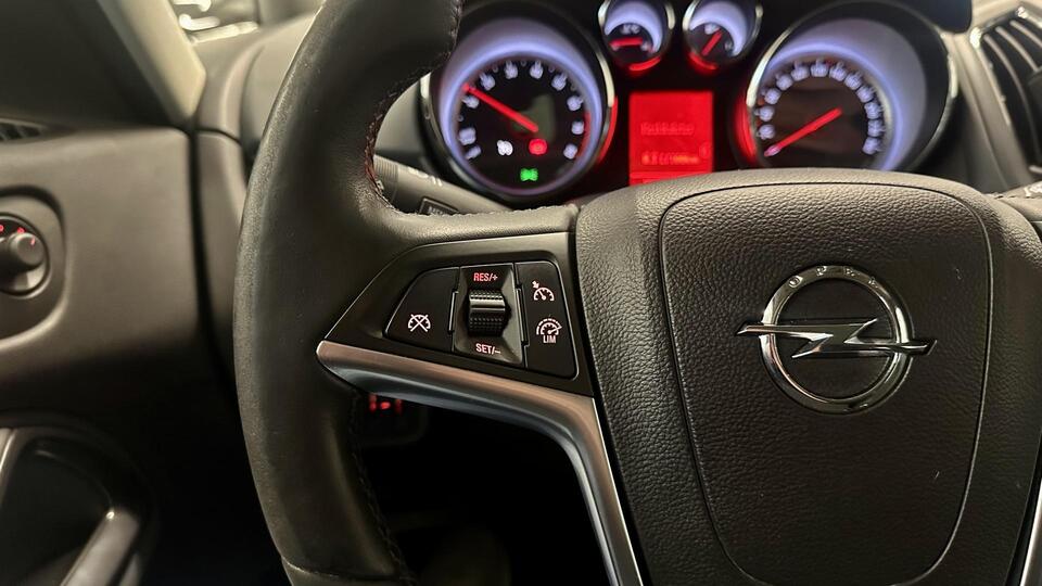 Opel Zafira Tourer vaihtoauto