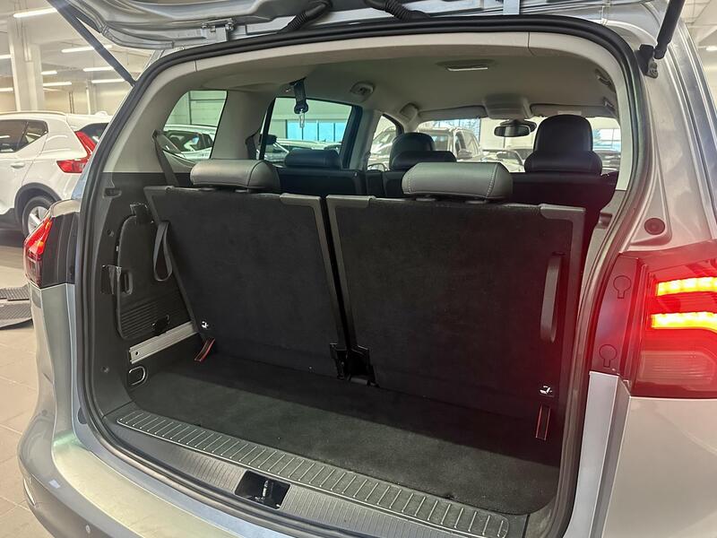 Opel Zafira Tourer vaihtoauto