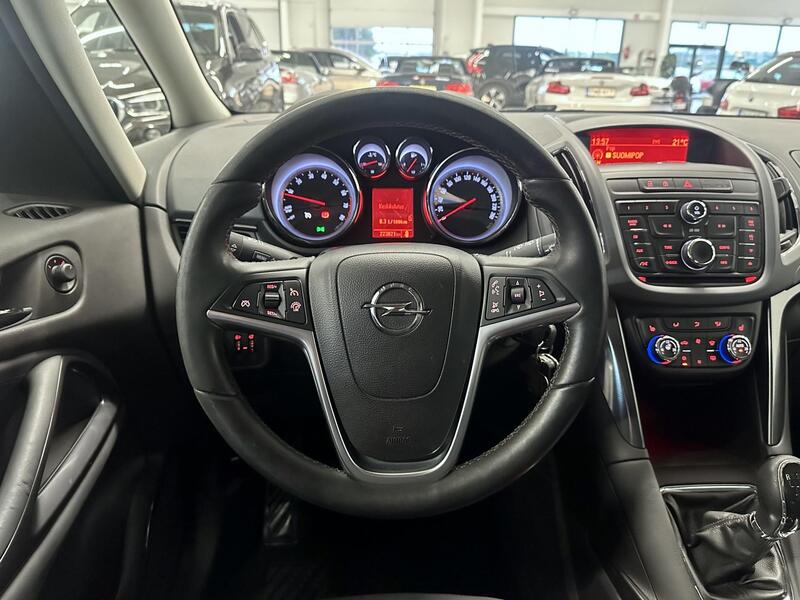 Opel Zafira Tourer vaihtoauto