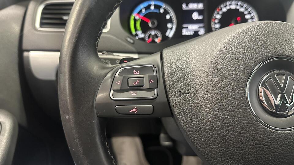 Volkswagen Jetta vaihtoauto