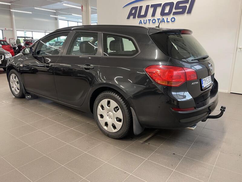 Opel Astra vaihtoauto