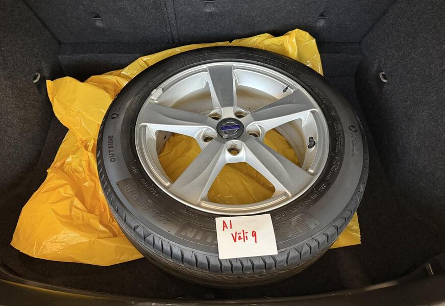 Volvo V40 vaihtoauto