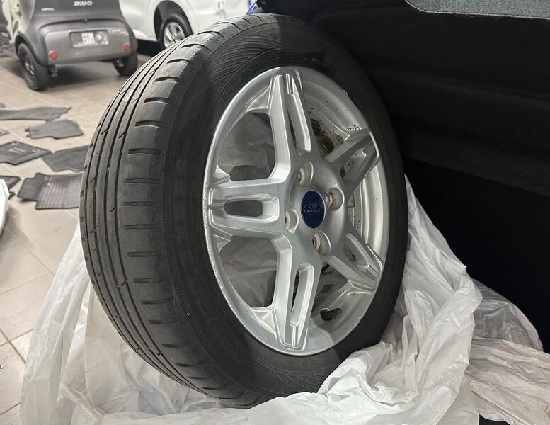 Ford Fiesta vaihtoauto