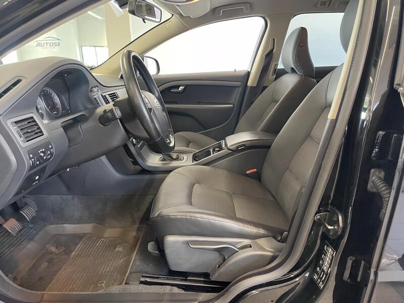 Volvo V70 vaihtoauto