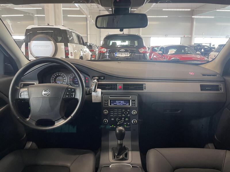 Volvo V70 vaihtoauto