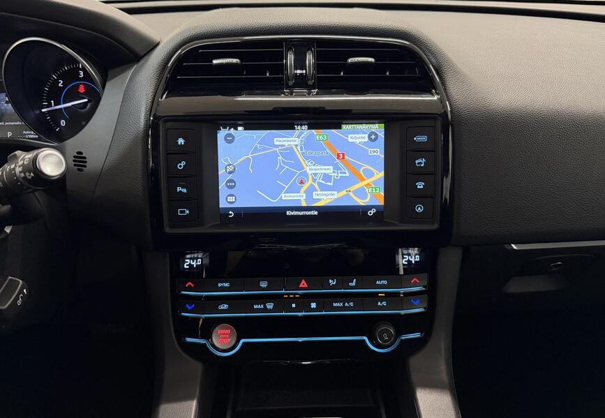 Jaguar F-PACE vaihtoauto