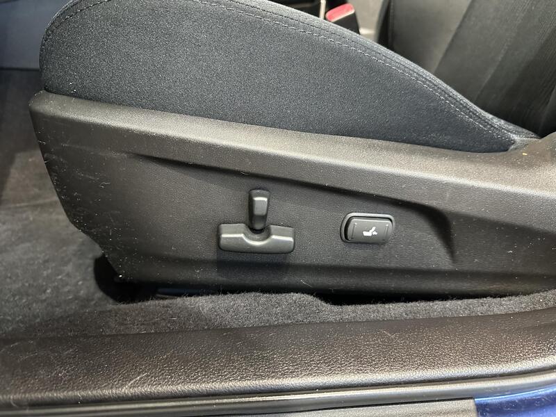 Subaru Legacy vaihtoauto