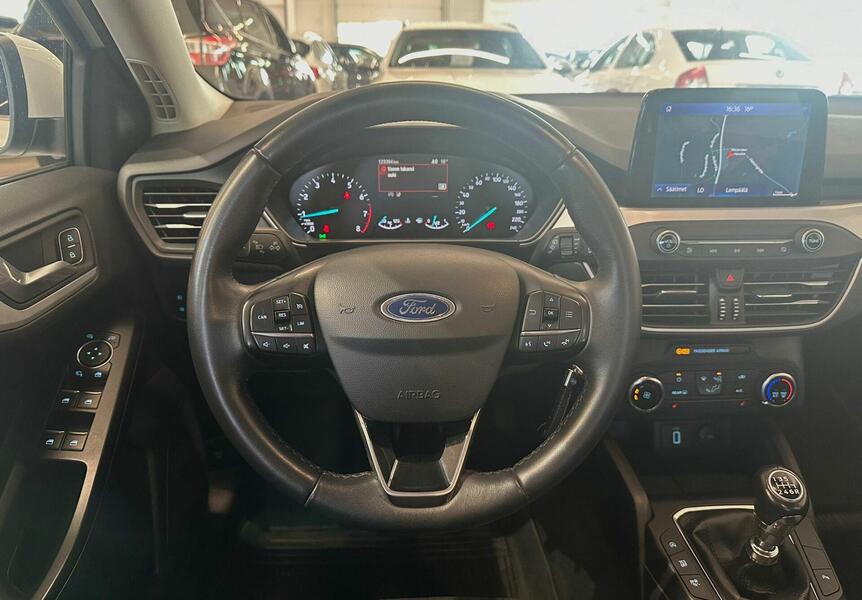 Ford Focus vaihtoauto