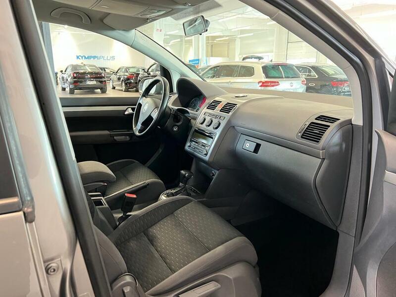 Volkswagen Touran vaihtoauto