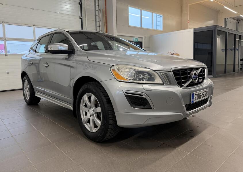 Volvo XC60 vaihtoauto