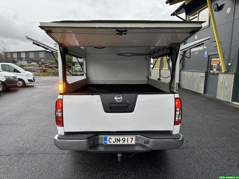 Nissan Navara vaihtoauto