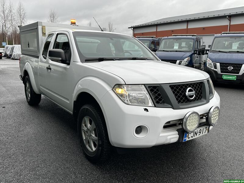 Nissan Navara vaihtoauto