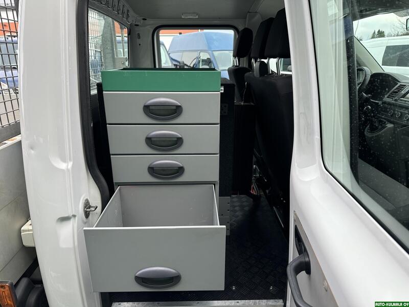 Volkswagen Transporter vaihtoauto