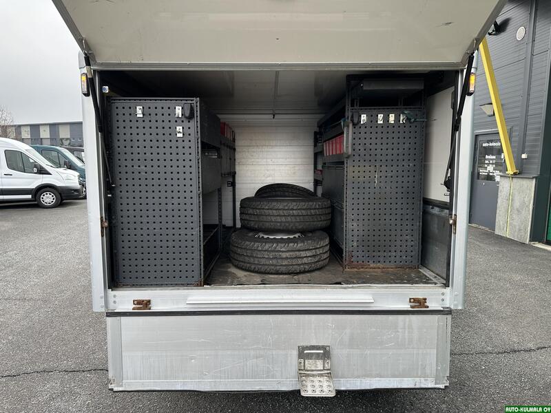 Volkswagen Transporter vaihtoauto