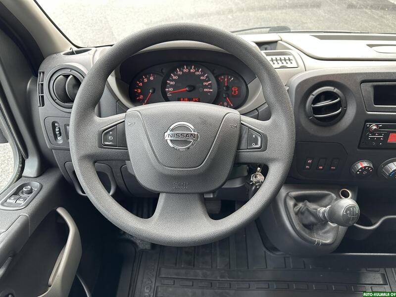 Nissan NV400 vaihtoauto