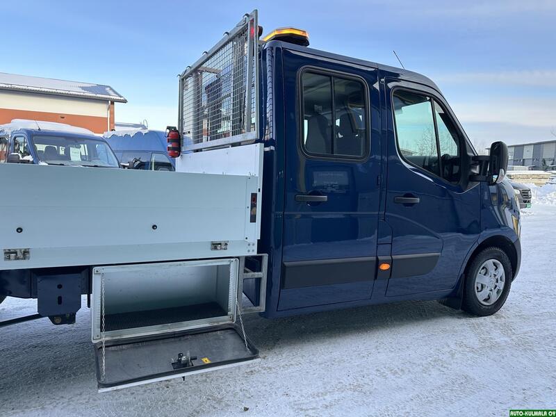 Nissan NV400 vaihtoauto