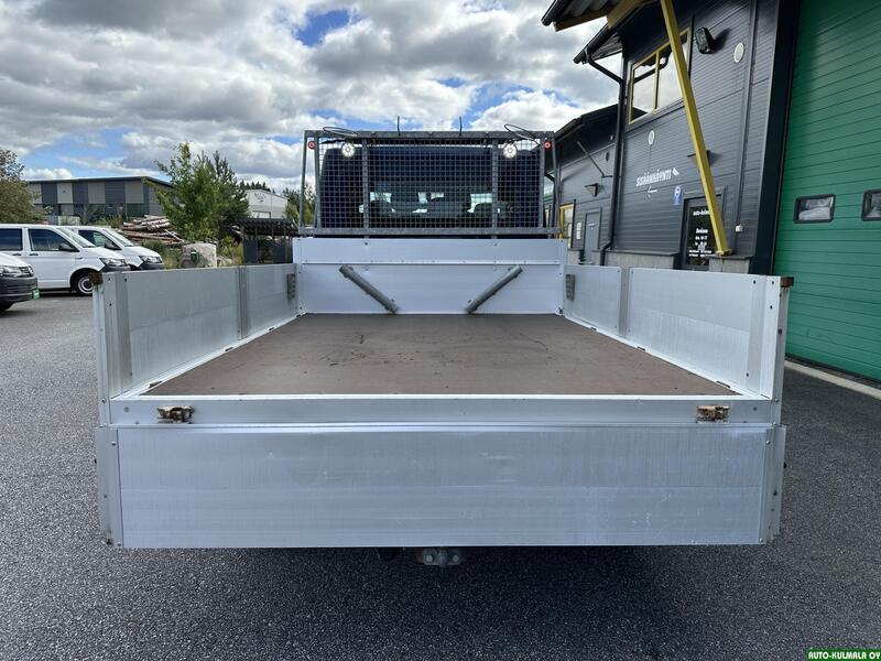 Nissan NV400 vaihtoauto