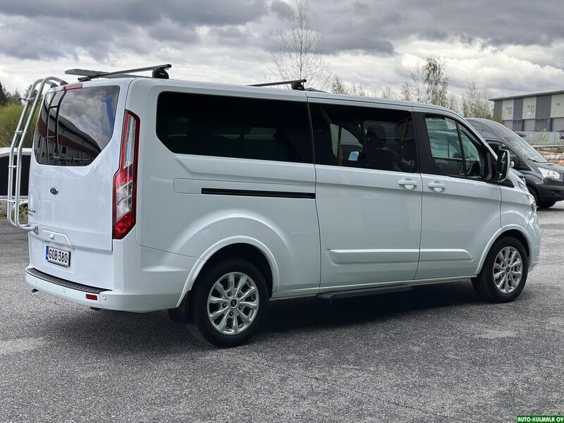 Ford Tourneo Custom vaihtoauto