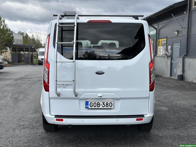 Ford Tourneo Custom vaihtoauto