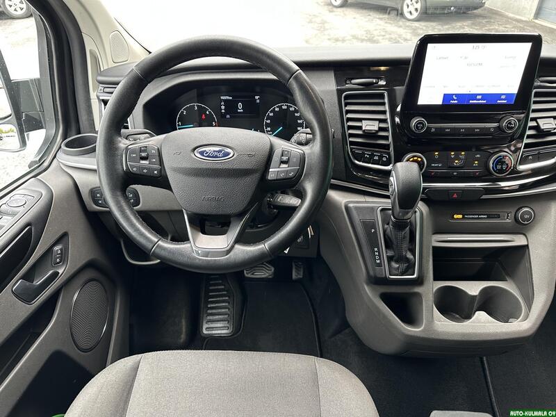 Ford Tourneo Custom vaihtoauto