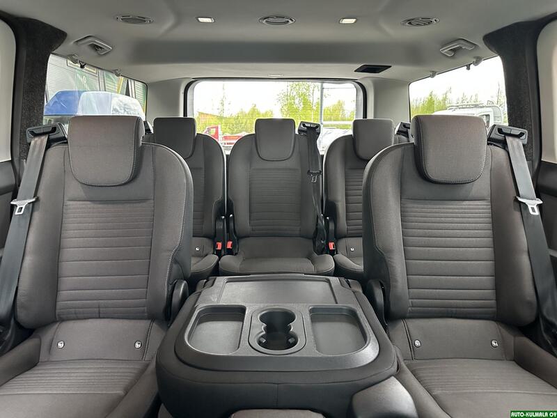Ford Tourneo Custom vaihtoauto