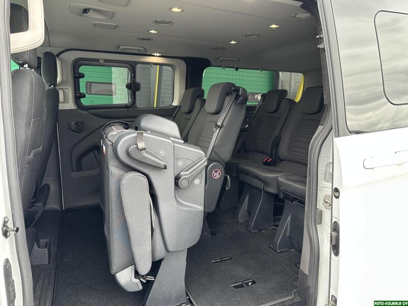 Ford Tourneo Custom vaihtoauto