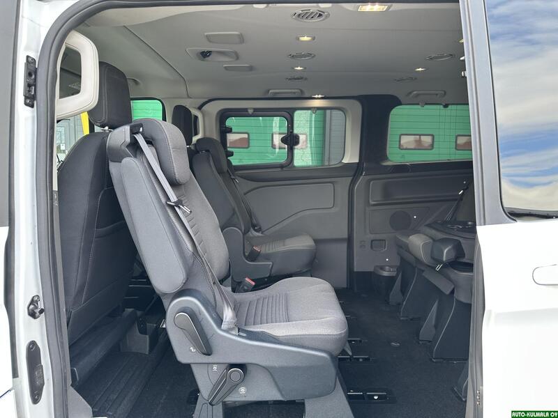 Ford Tourneo Custom vaihtoauto
