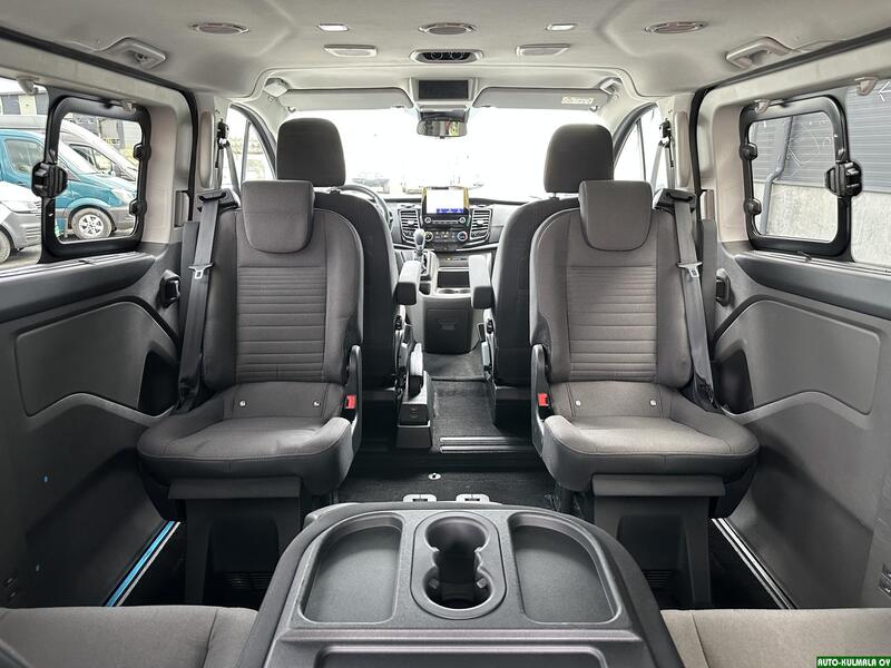 Ford Tourneo Custom vaihtoauto