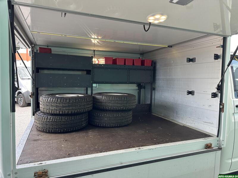 Volkswagen Transporter vaihtoauto