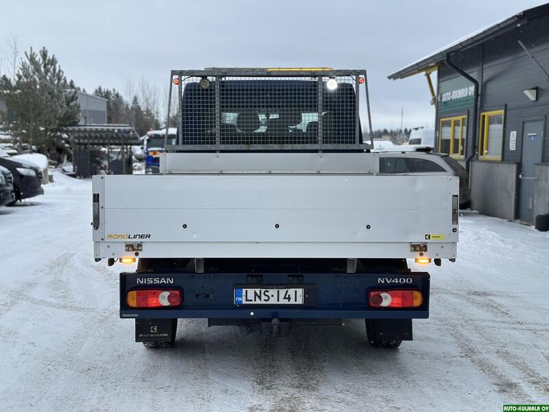 Nissan NV400 vaihtoauto