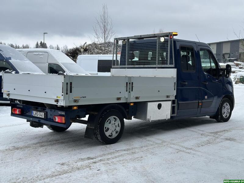 Nissan NV400 vaihtoauto