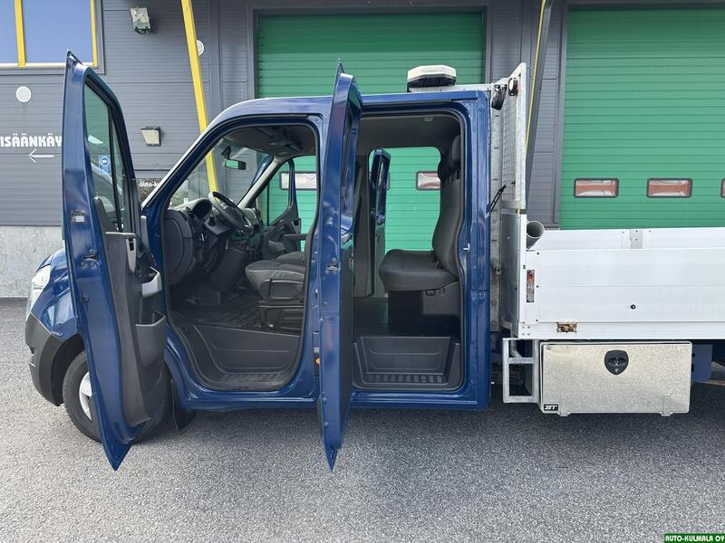 Nissan NV400 vaihtoauto