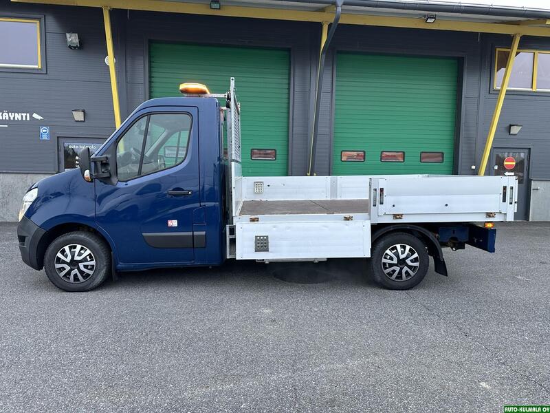 Nissan NV400 vaihtoauto