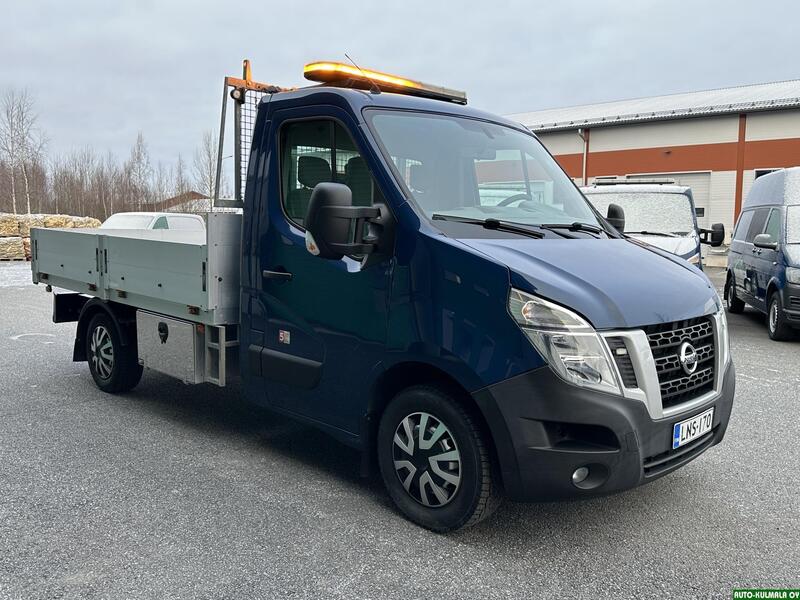 Nissan NV400 vaihtoauto