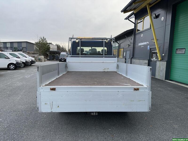 Nissan NV400 vaihtoauto