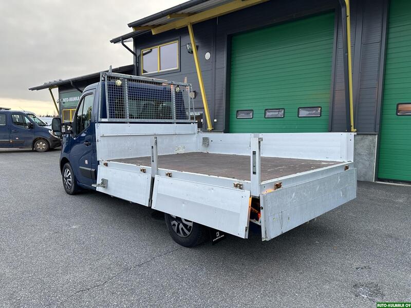 Nissan NV400 vaihtoauto