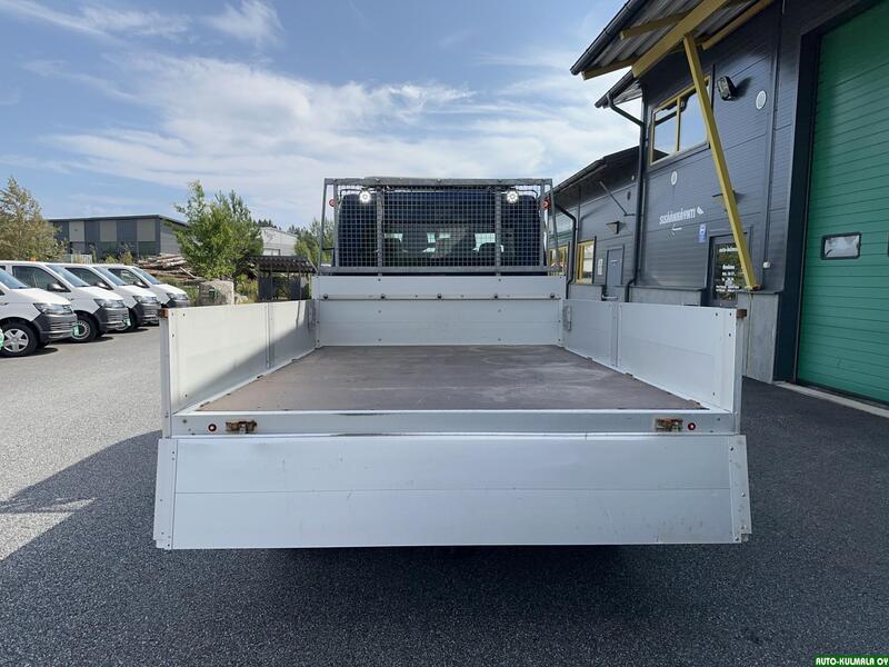 Nissan NV400 vaihtoauto