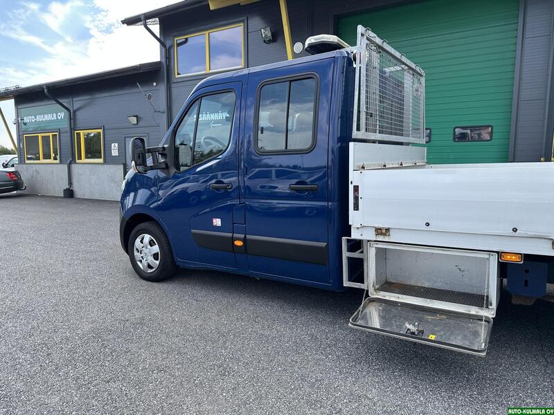 Nissan NV400 vaihtoauto