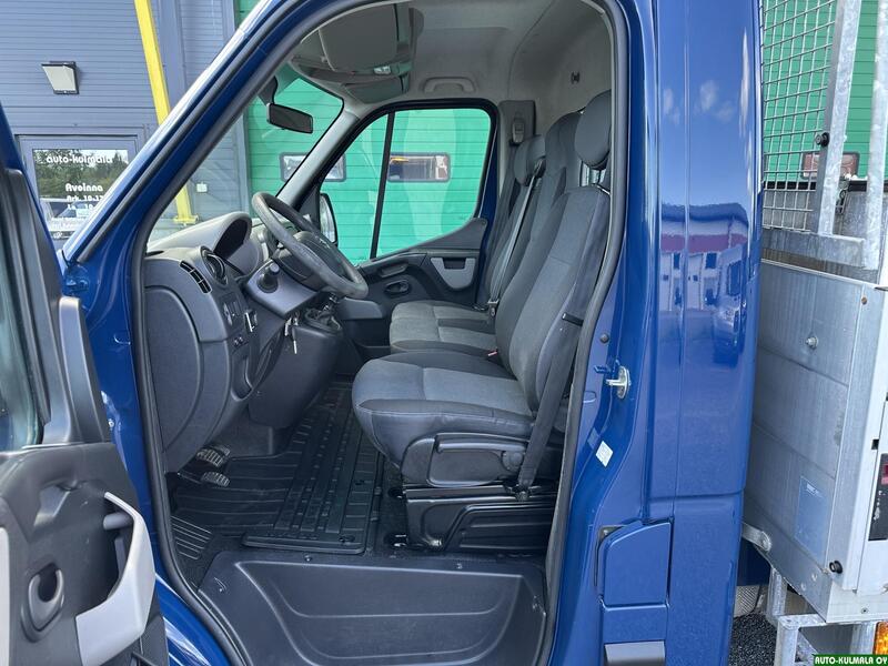 Nissan NV400 vaihtoauto