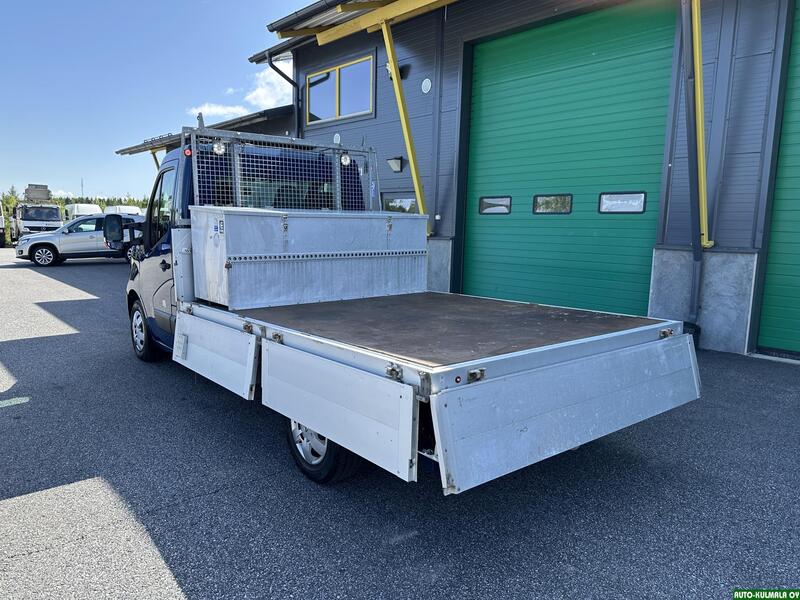 Nissan NV400 vaihtoauto