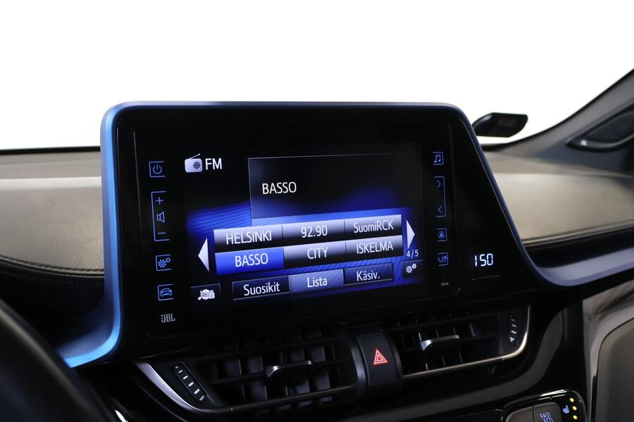 Toyota C-HR vaihtoauto