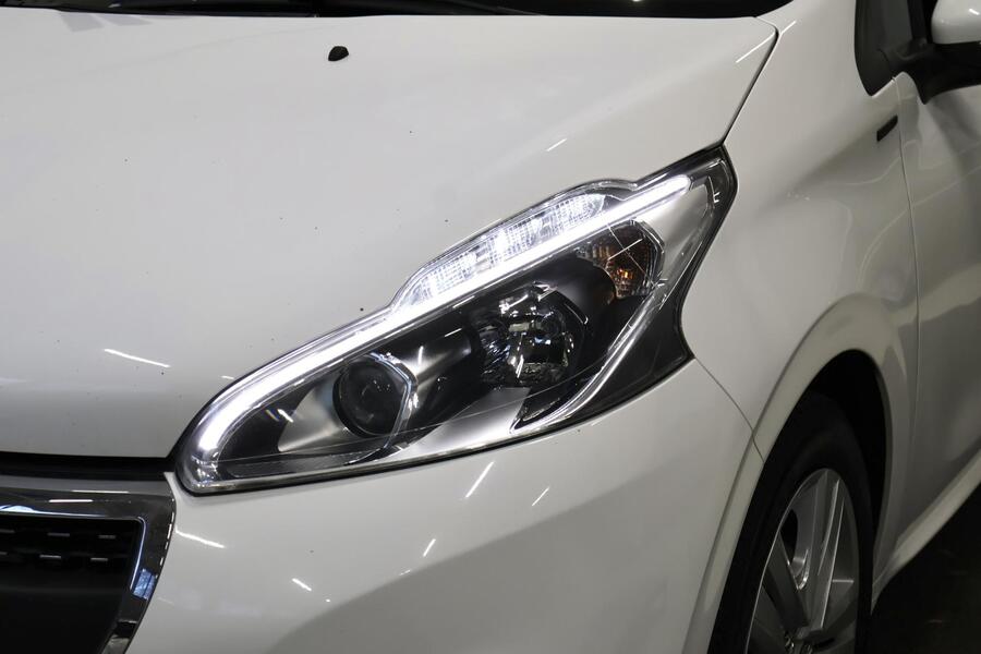 Peugeot 208 vaihtoauto