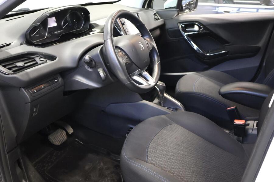 Peugeot 208 vaihtoauto