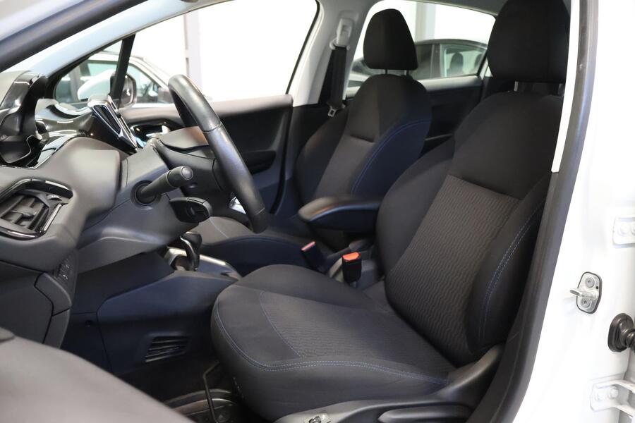 Peugeot 208 vaihtoauto